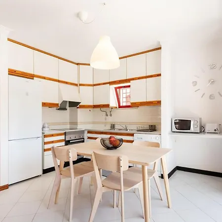 Sunnyquarters Walktobeach 2br Ac Quarteira